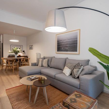 Unique 2 Bedrooms Apartment, Steps To Plaka And City Center Athén Kültér fotó